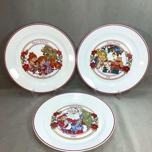 Corelle “Happy Holidays” Limited Edition 1990, 1992 and 1993 10.25” Dinner Plate